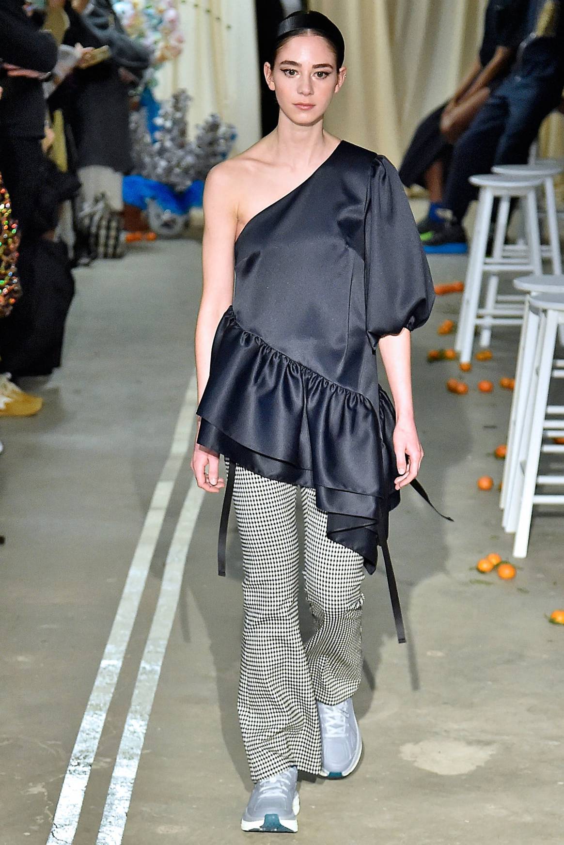 Credit: Sandy Liang SS20, Catwalkpictures