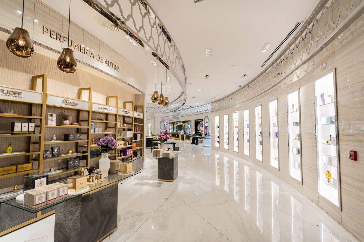 Detalle de la zona de perfumería