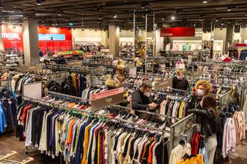 TJX überrascht mit starken Jahresresultaten