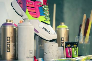 Graffiti an den Füßen: Adidas kollaboriert mit Overkill 