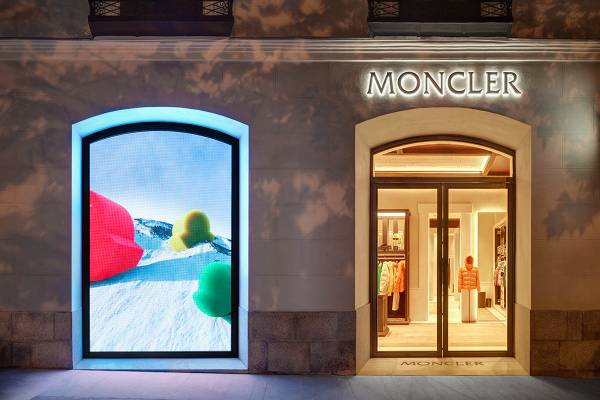 Il gruppo Moncler aumenta il fatturato annuo dell'1%