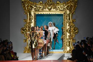 Mailänder Fashion Week: Moschino macht den Laufsteg zum Museum