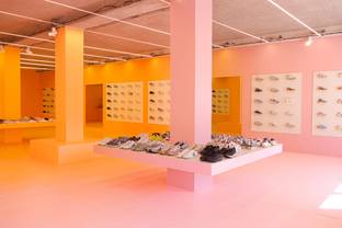 À Marseille, Veja surprend avec une nouvelle esthétique retail