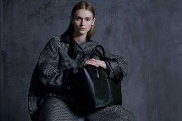 Natan stelt exclusieve jurk tentoon in Antwerps modemuseum