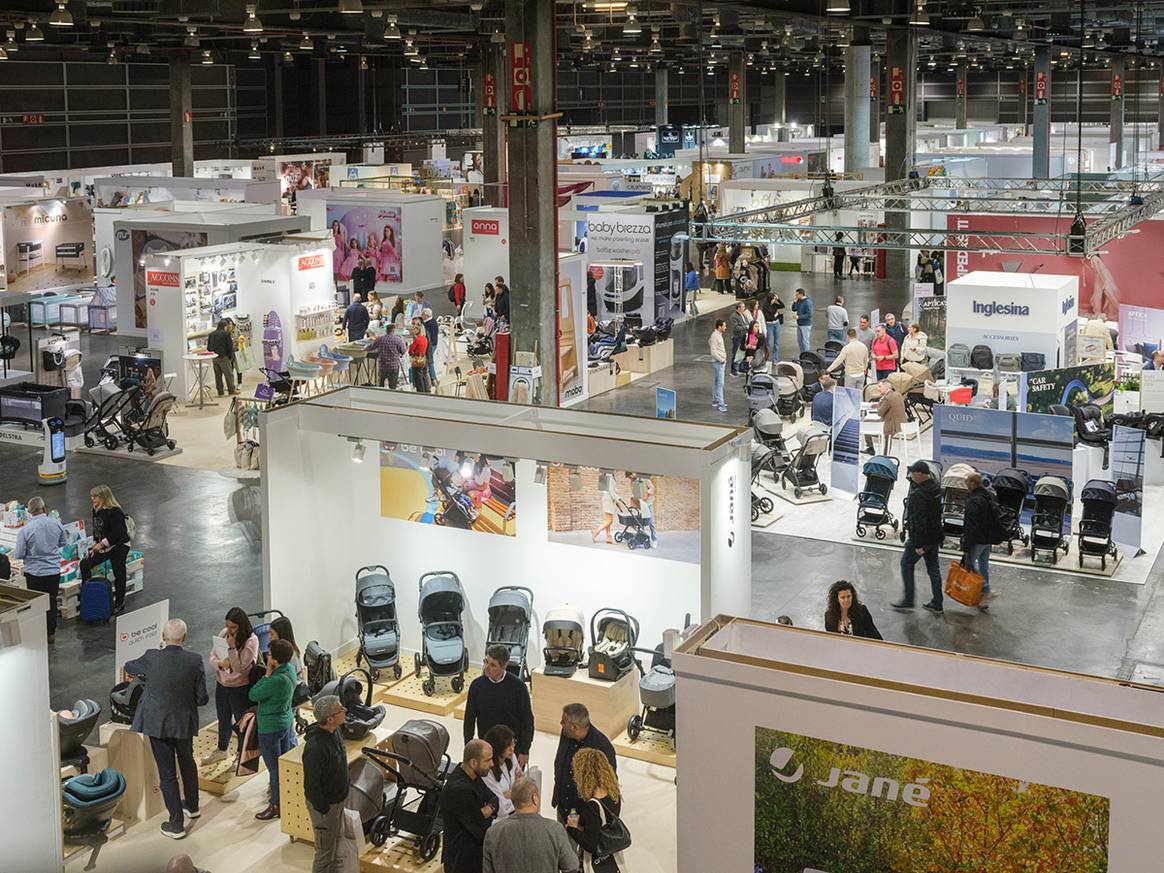 Interior del recinto ferial de Feria Valencia (España) durante la edición de BKS + FIMI de enero de 2024.