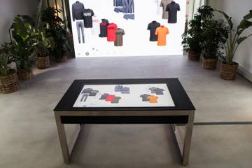 Hugo Boss stapt over op digitale showroom