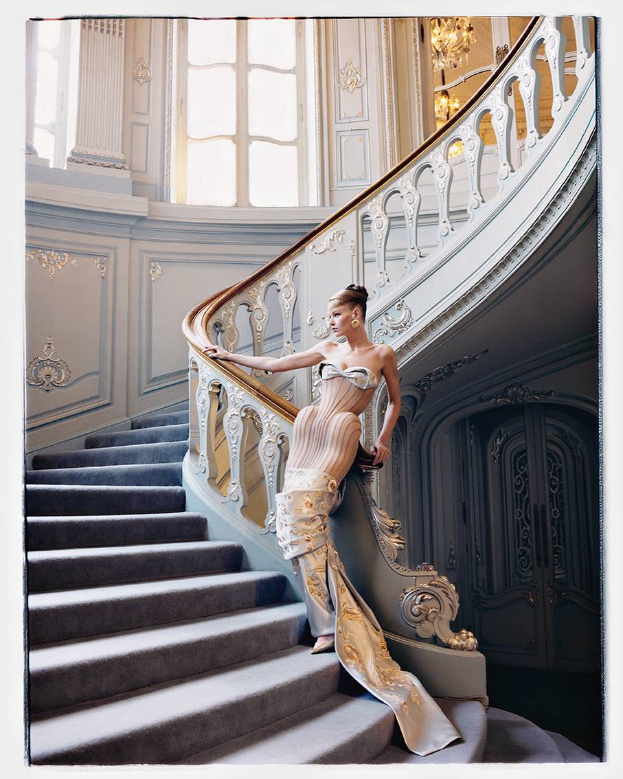 Oli Kearon, Hollie-May Saker, Tatler, May 2025. Spring summer 2025 ‘Icarus’ HC collection, look #31.