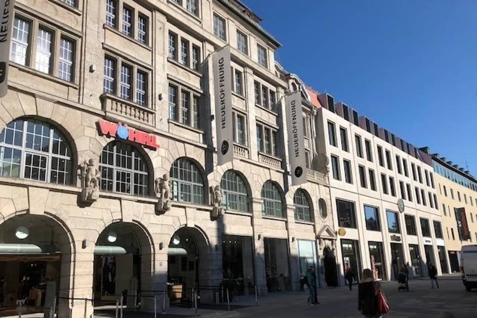 Neue-Nutzung-f-r-fr-here-Kaufhof-Filiale-W-hrl-plant-Outlet-in-N-rnberg