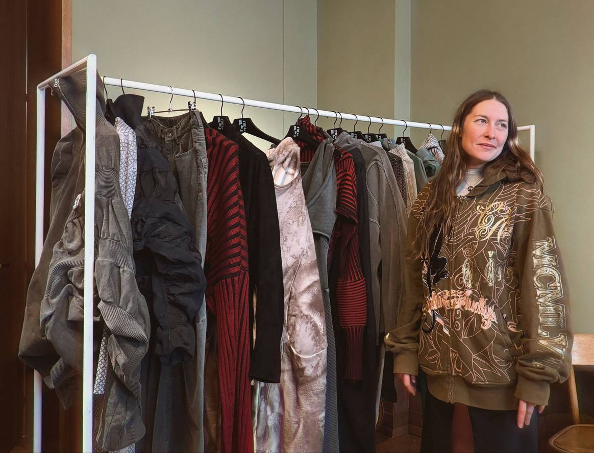 Marie Lueder, diseñadora en el showroom del Hotel Château Royal