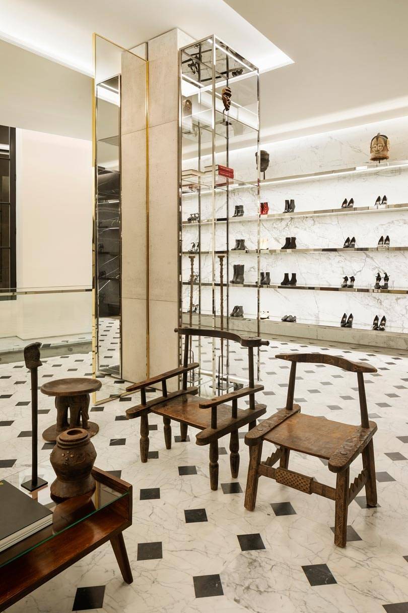 Saint Laurent ouvre un café et un espace d'exposition rue Saint-Honoré
