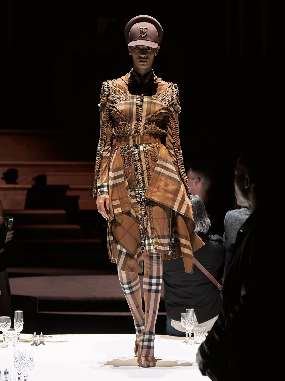 Photo Credits: Burberry, desfile de la colección de hombre y mujer para la temporada Otoño/Invierno 2022/2023 FW22.