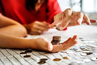 BDO: 54 percent of brick and mortar retailers say they are merely surviving