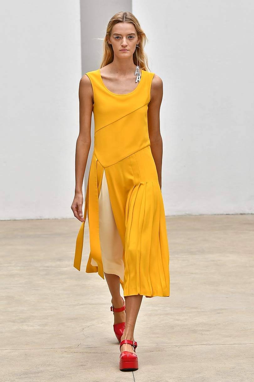 Gespot op de catwalk: Pantone’s modekleuren lente/zomer 2020 New York Fashion Week