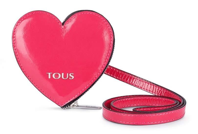 Tous estrena una colección de bolsos inspirada en los años 90