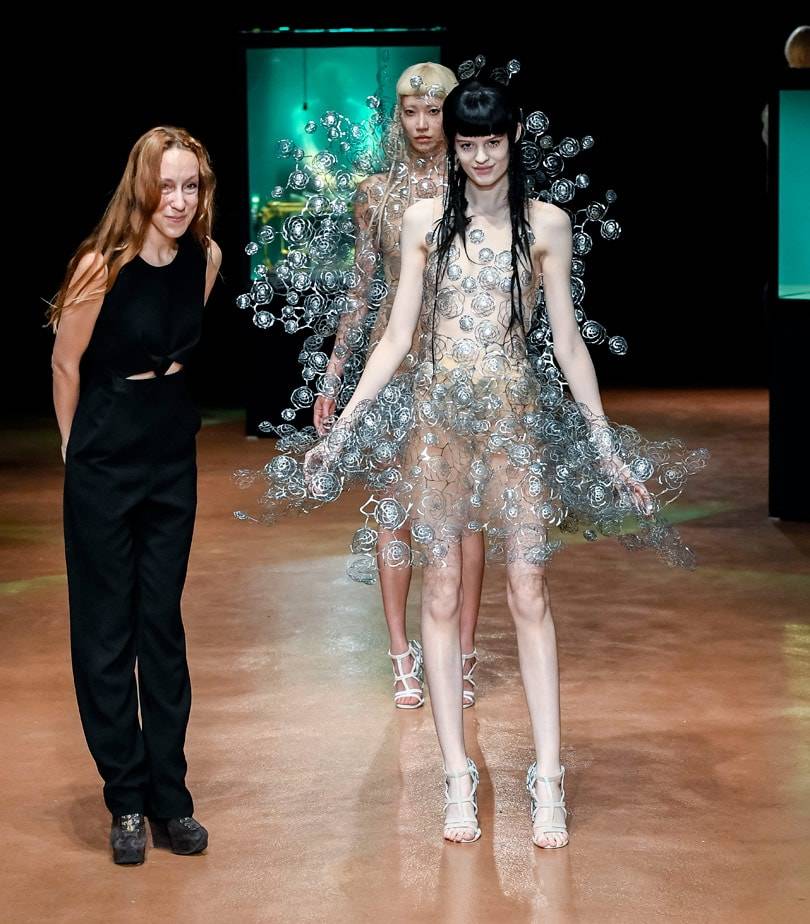 En image: le défilé de Iris van Herpen