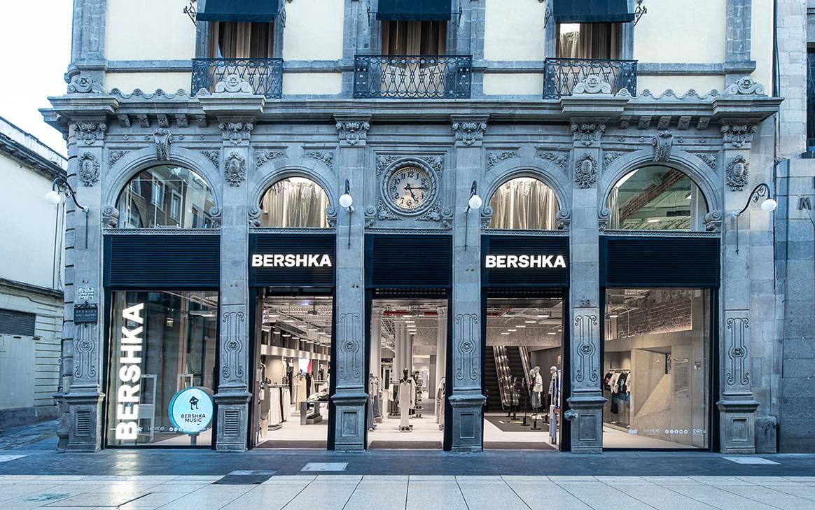 Tienda de Bershka en la avenida Francisco I. Madero de Ciudad de México (México).