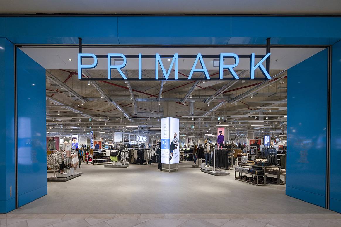 Photo Credits: Nueva tienda de Primark en el interior del centro comercial Vialia de Vigo.