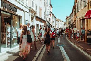 Commerce spécialisé : un mois de septembre dans le rouge