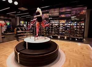 Интерактивный adidas HomeCourt