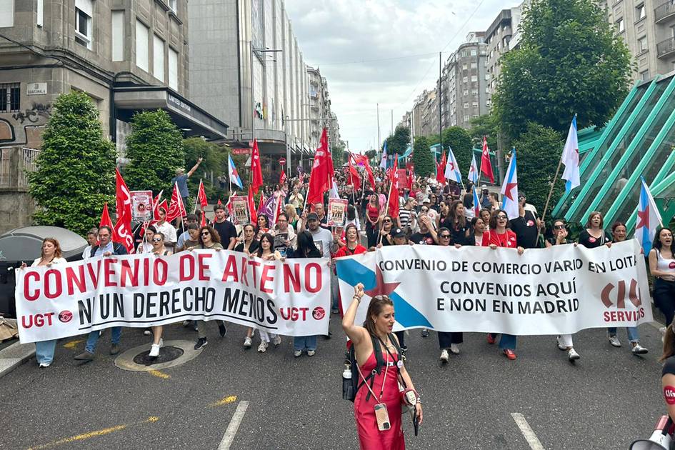 UGT y la CIG celebran el éxito de la huelga nacional en el comercio de ...