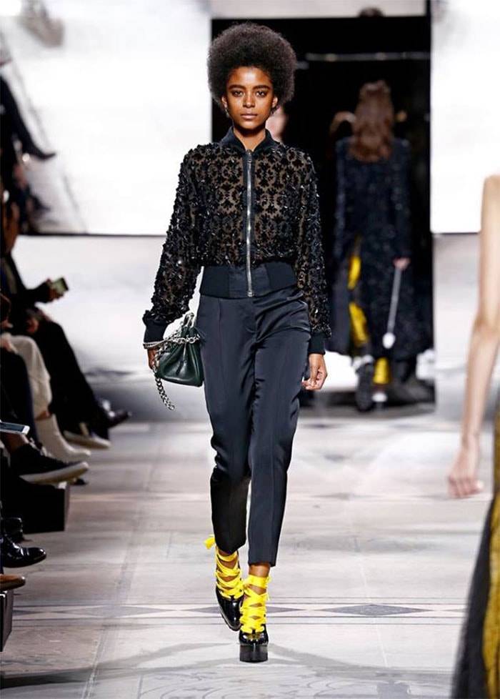 Mulberry books profits on positive retail sales