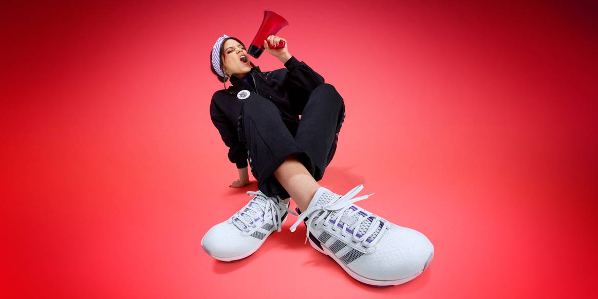 Imagen: Adidas; Adidas Sportswear, encabezada por la actriz Jenna Ortega