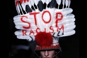 Stop racisme tegen indianen in mode