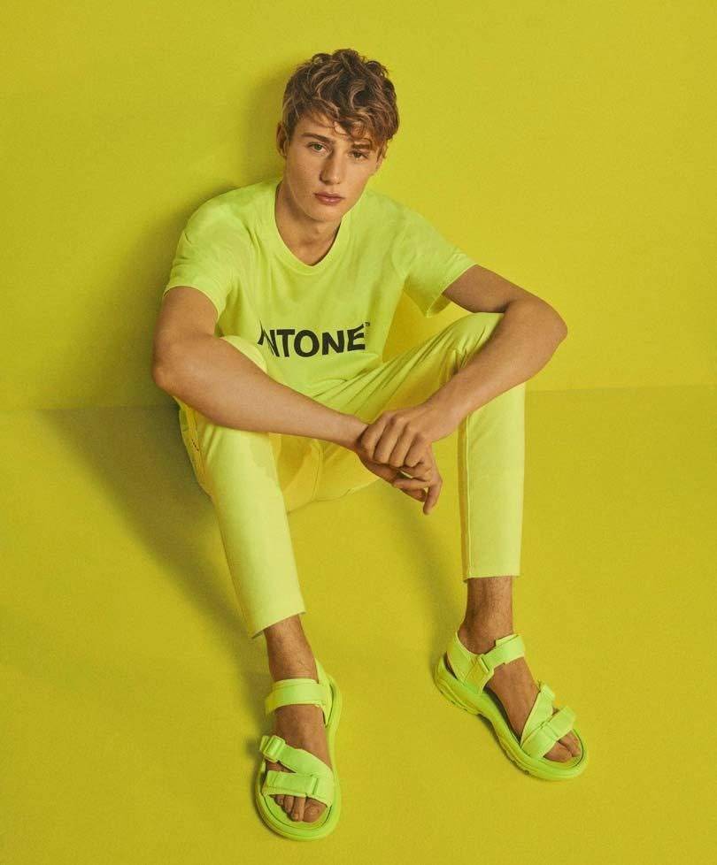 Bershka lanza su nueva colección Pantone