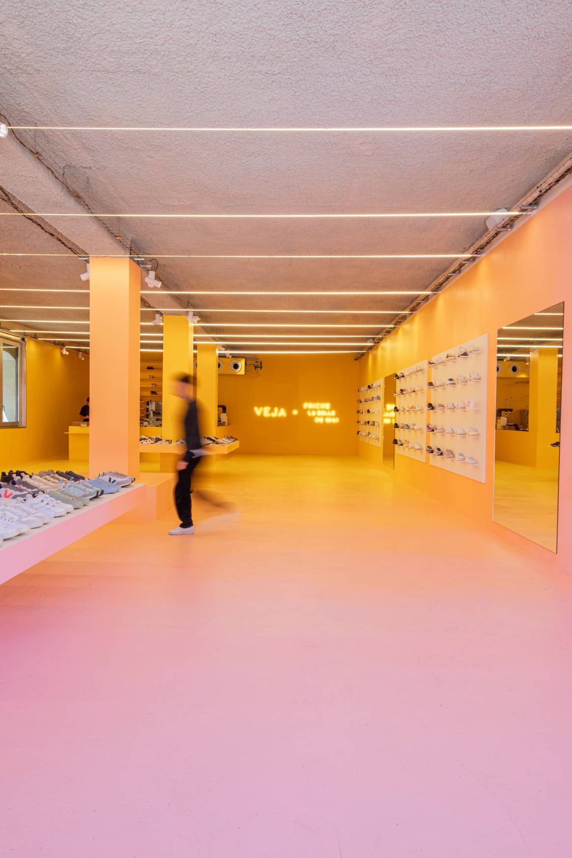 Boutique Veja à Marseille.