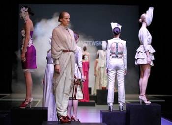Düsseldorf: Tragbares trifft auf Haute Couture