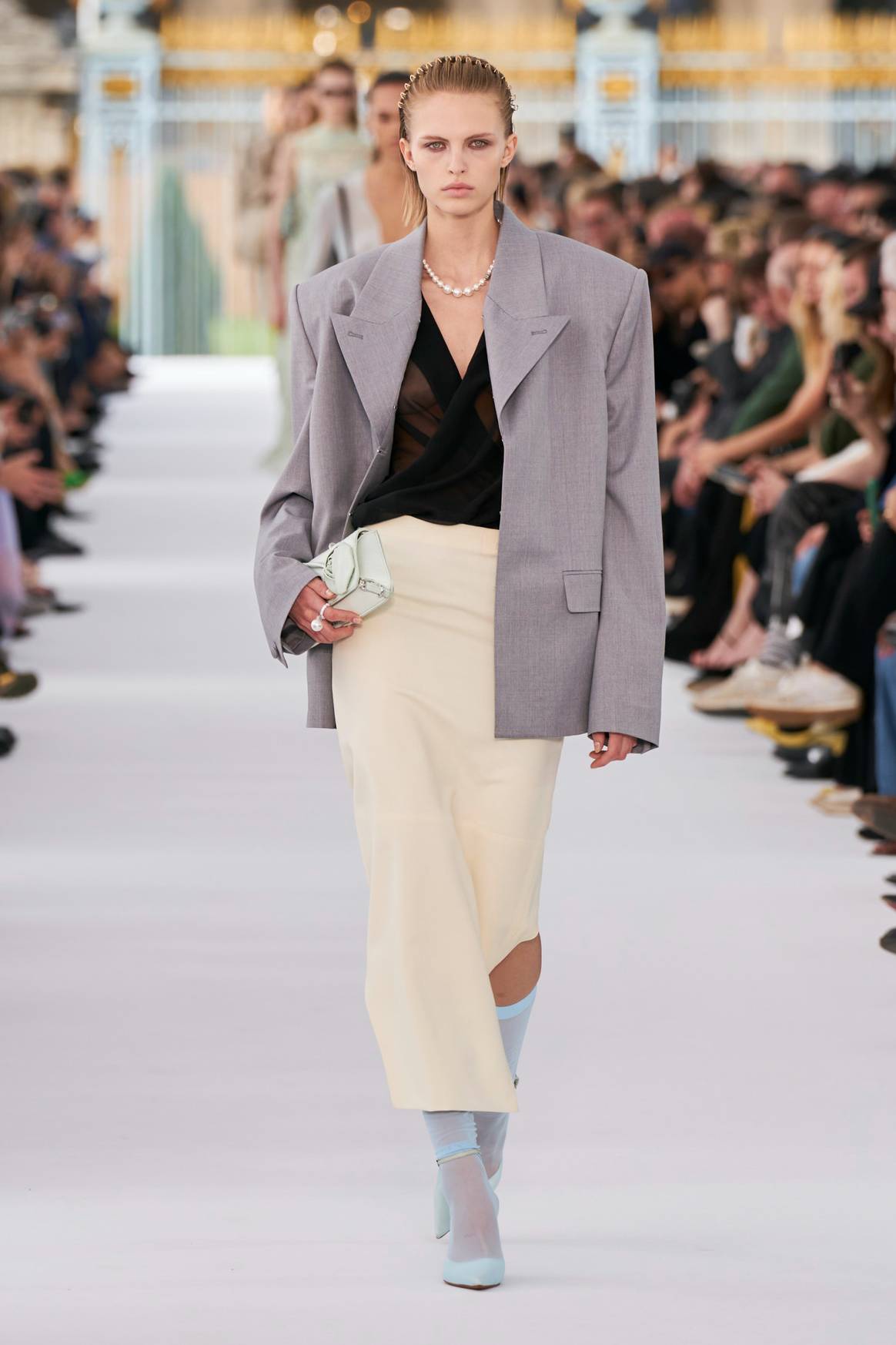 Karolina Spakowski en Givenchy ss24