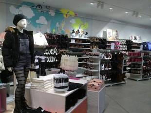 H&M viert 25e verjaardag met flagshipstore Rotterdam
