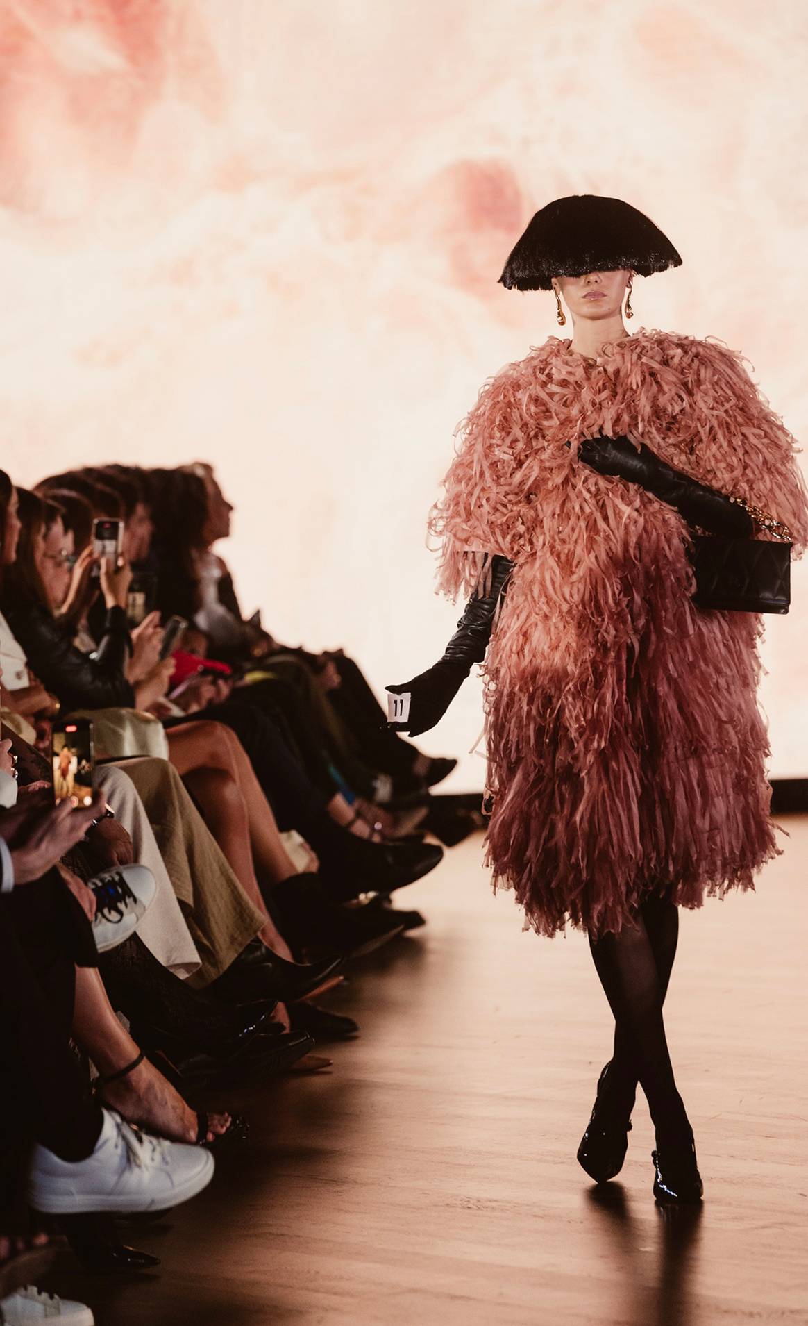 Desfile de presentación de la colección “Aldamar” de Ze García en el Museo Cristóbal Balenciaga de Guetaria (Guipúzcoa), el 8 de mayo de 2025.