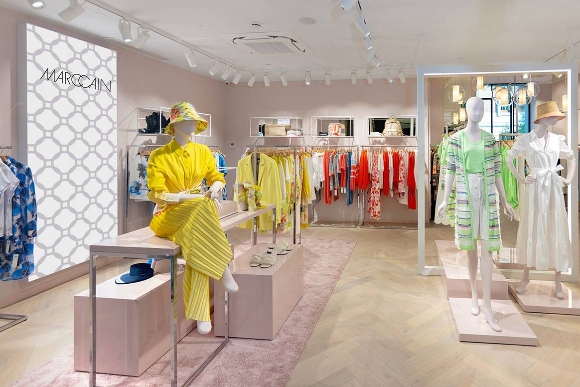 Tienda de Marc Cain en el interior de la Galería Canalejas de Madrid (España).
