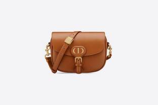 Dior présente les nouvelles couleurs du sac Bobby 