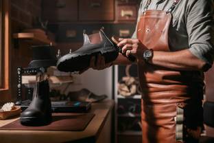 Footwear News" listet Blundstones #500 als einen der besten Schuhe aller Zeiten