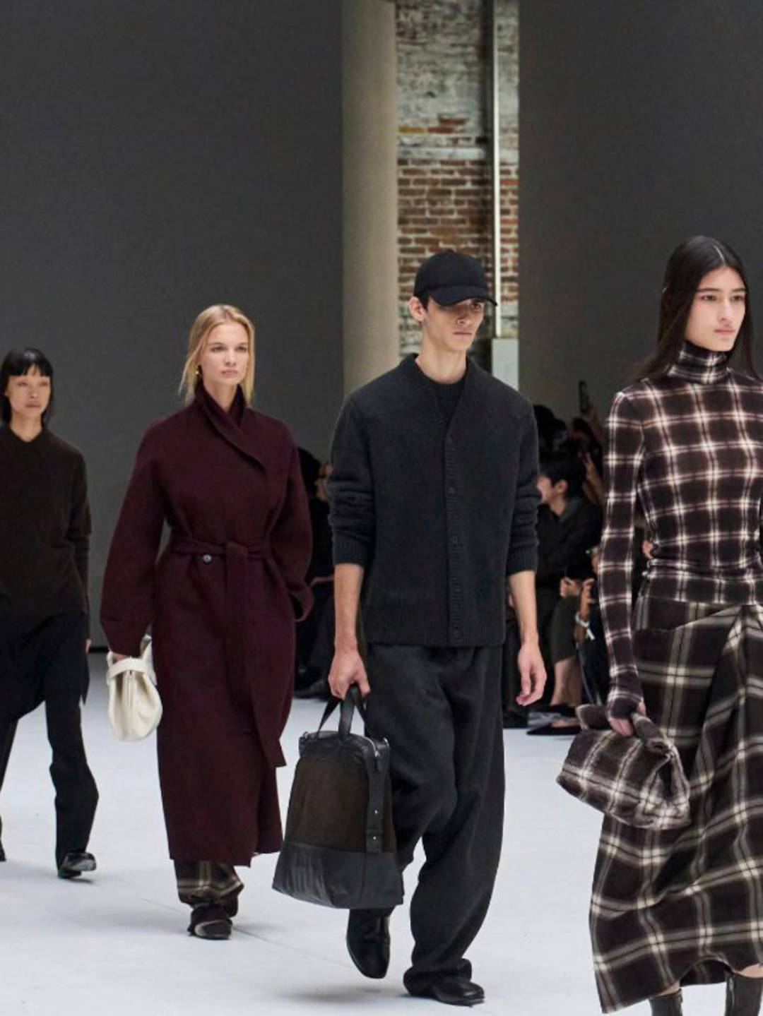 Cos Fall 2025 collection designed by Karin Gustafsson. Show at New York Fashion Week, September 2025.