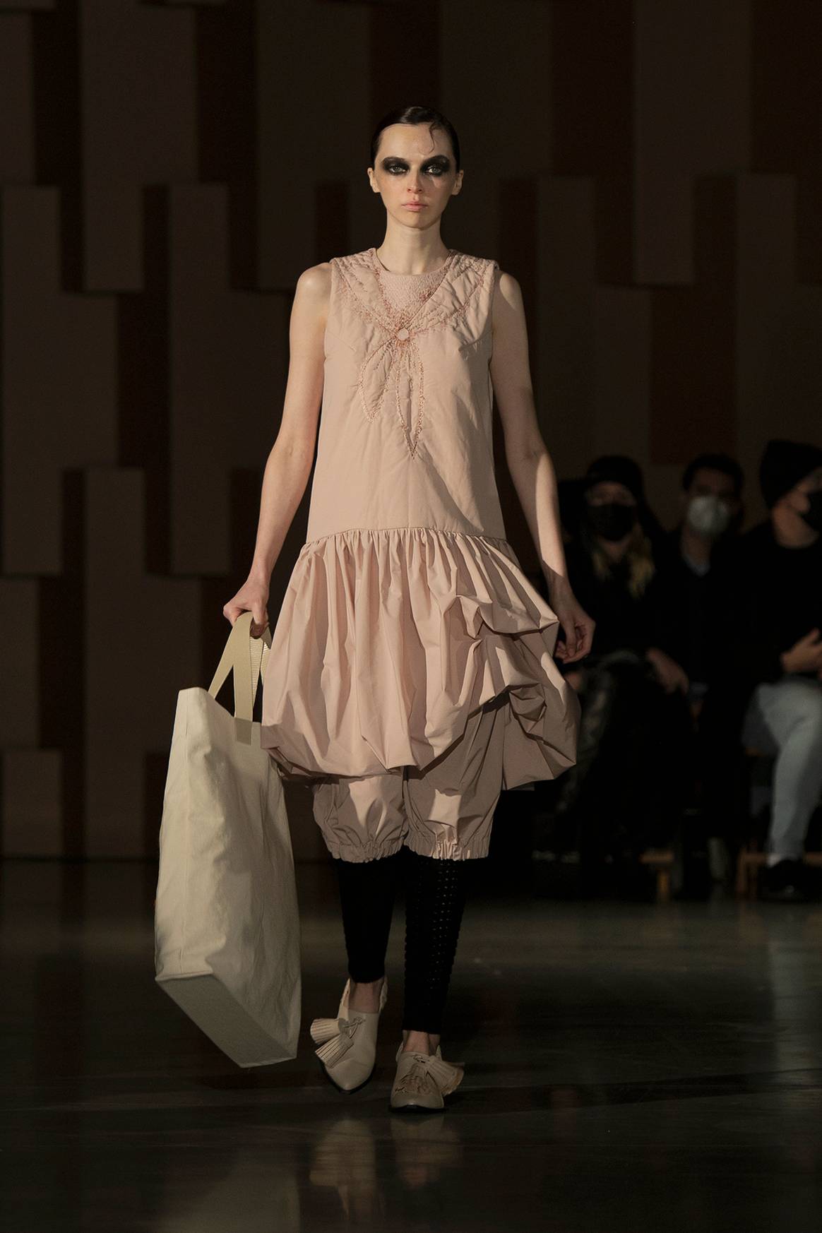 Photo Credits: Moisés Nieto, colección Otoño/Invierno 2022/2023 FW22.