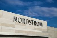 Nordstrom op weg naar privébezit, maar aandeelhouders slepen familie voor de rechter