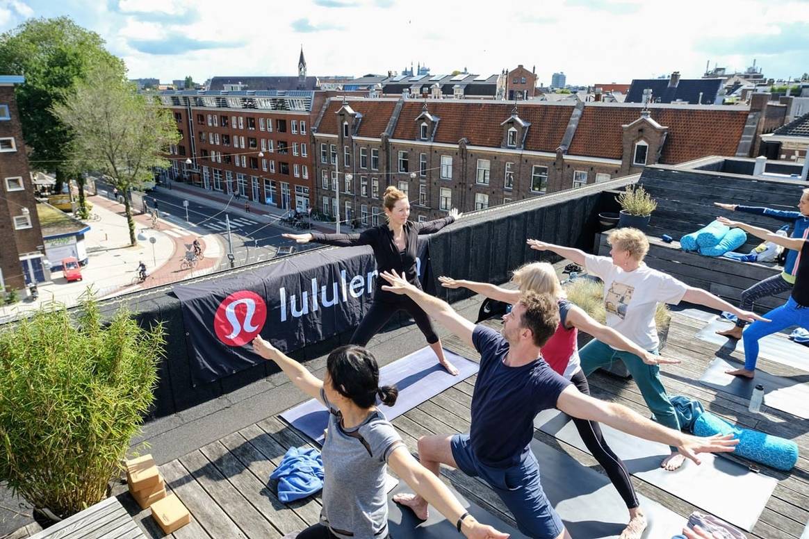 “Vergroot als retailer je overlevingskansen: denk als een merk!”