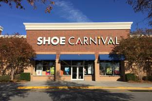 Shoe Carnival lowers FY outlook as Q2 sales, profits fall