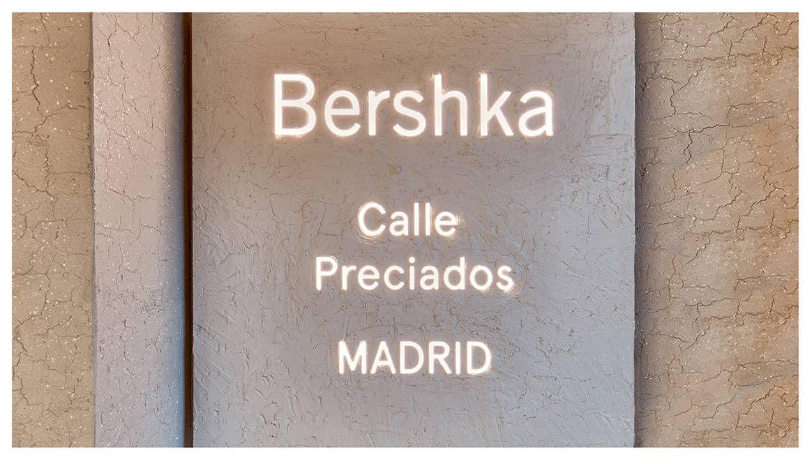 Photo Credits: Interior de la nueva flagship store Bershka Preciados. Cortesía de Bershka