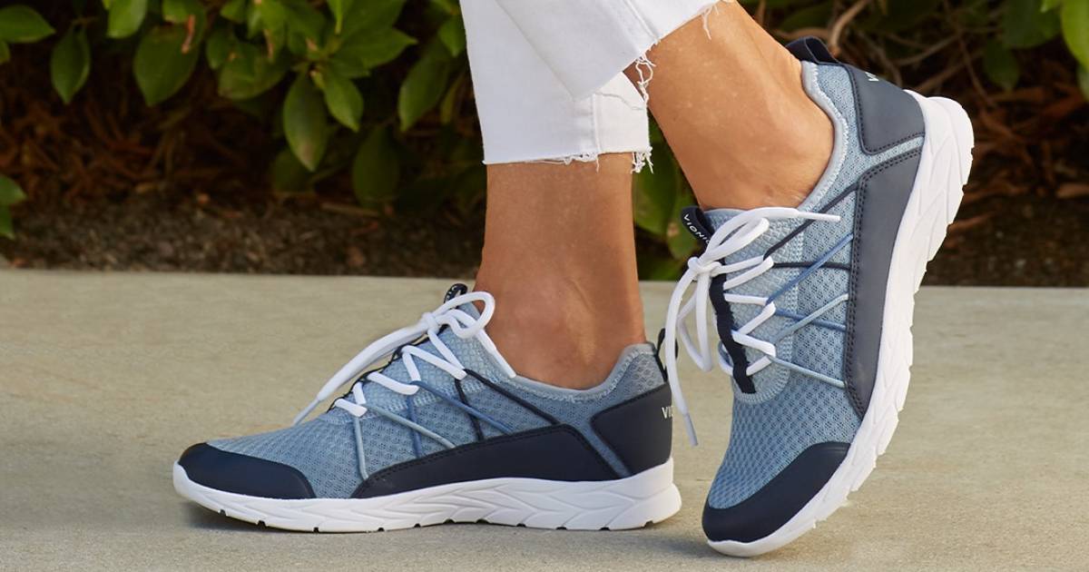 Women's Vionic, Winny Sneaker | Peltz Shoes