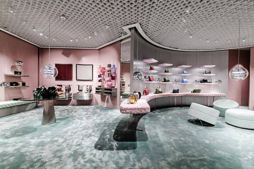 "Кондитерский" магазин Coccinelle открылся в Милане