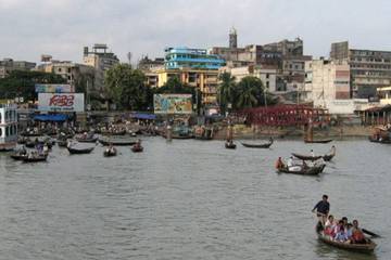 Bangladesch: Fabriken in Dhaka müssen zum Schutz von Buriganga Fluss schließen