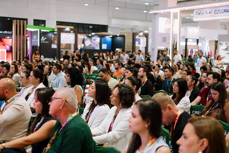 Público no evento em Goiânia (GO) em maio de 2025