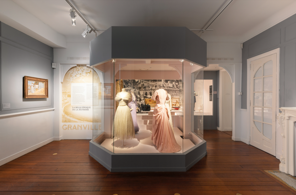 Exposition Musée Dior de Granville. Photo : Raphael Dautigny. Courtesy of Dior