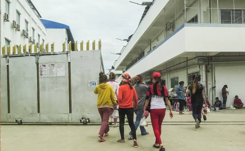 El 'Diario de trabajadores de la confección' destaca la difícil situación de los trabajadores de las fábricas de ropa