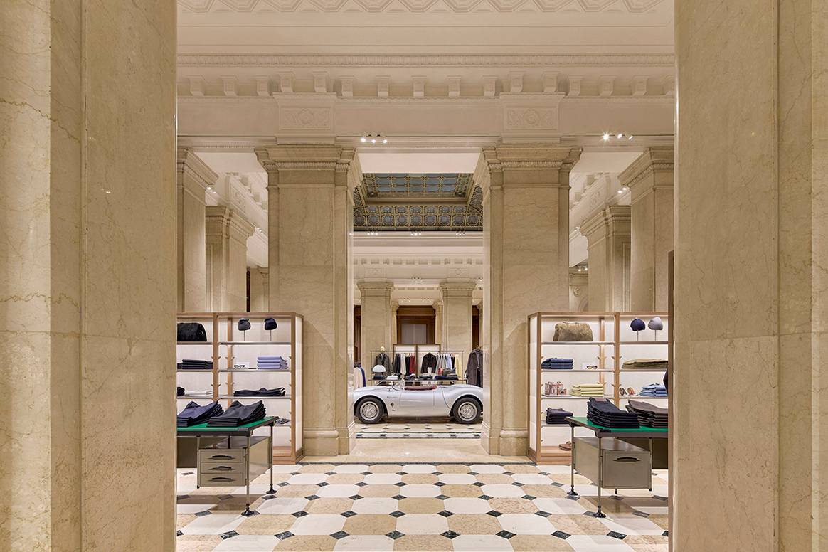 Tienda Zara Man en el 374 de la Via del Corso de Roma (Italia).