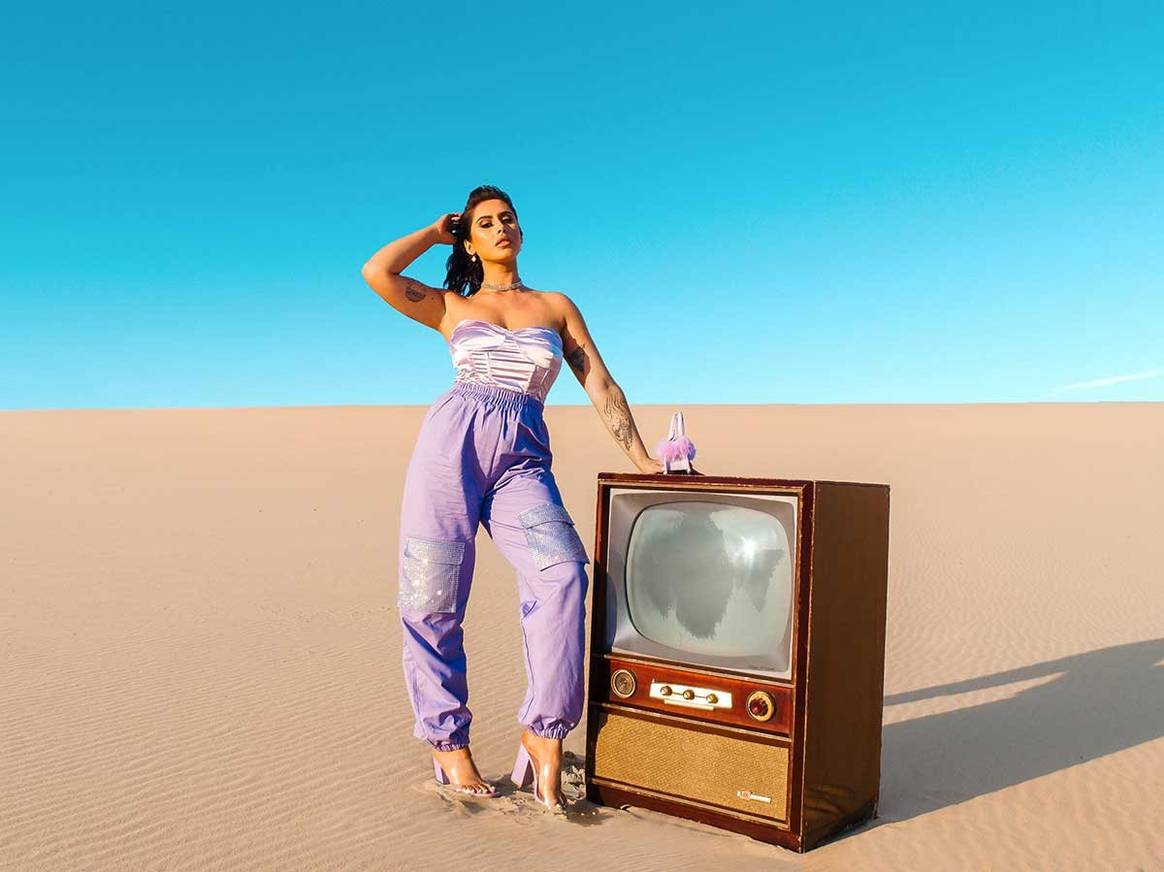 La marca PrettyLittleThing realiza su campaña usando únicamente un dron